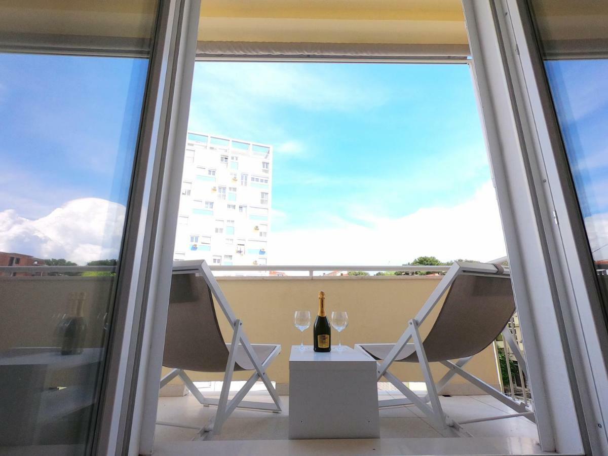 Lovely Getaway Center Apartment Split
